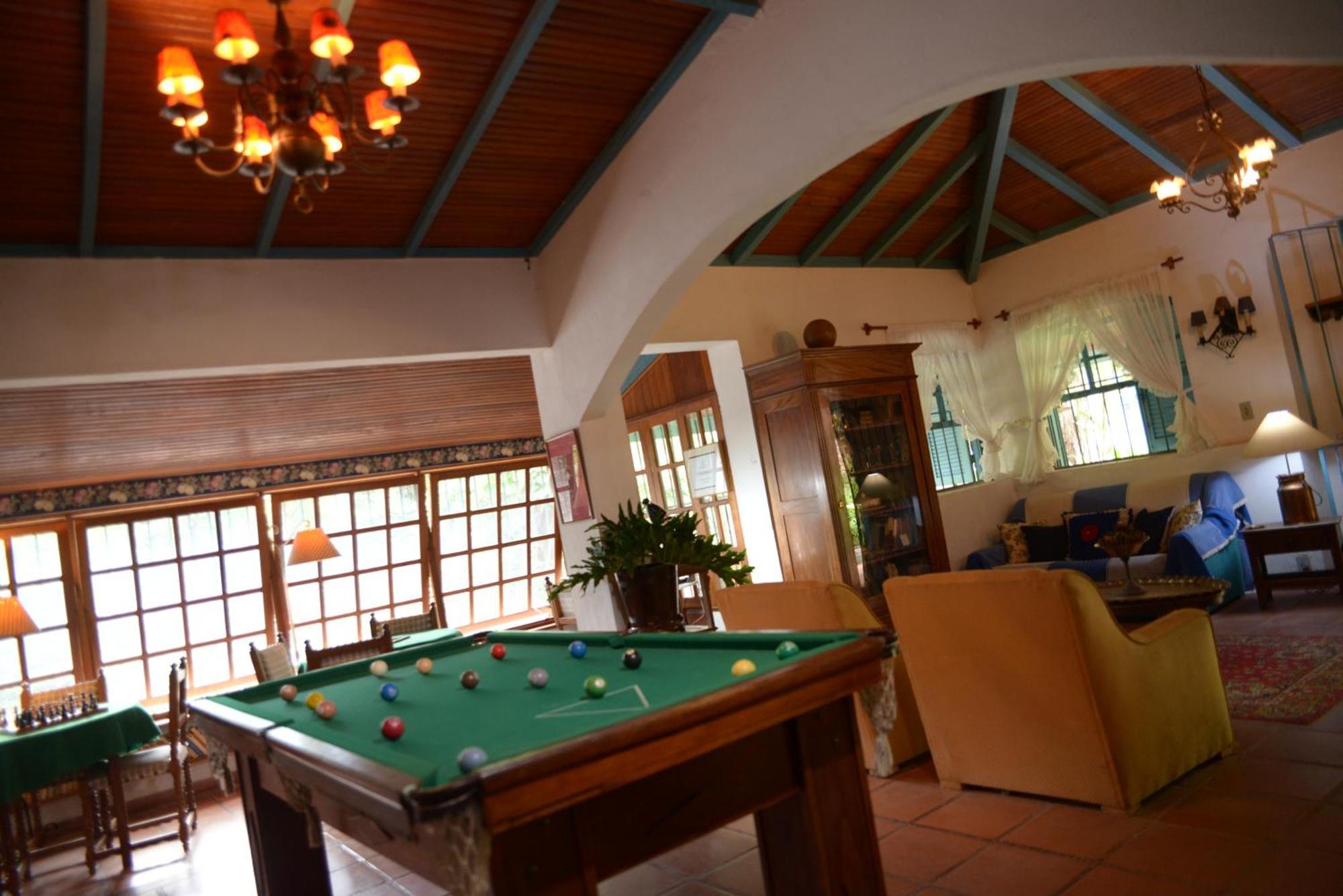 Hotel Pousada Esmeralda Itatiaia  Exteriör bild